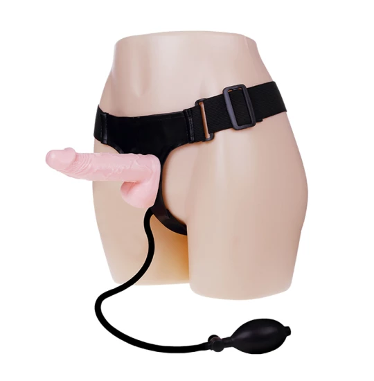 Strap on cu dildo gonflabil