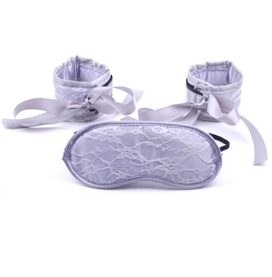 Catuse si Masca Lace