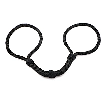 black-color-catuse-din-sfoara