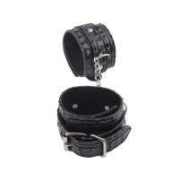 surrender-wrist-restraints-black