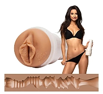 fleshlight-girls-masturbator-eliza-ibarra