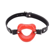 calus-rosy-red-lips-negru